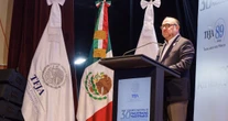 Hotel, alcohol, comida. Gratis. En su despedida, Magistrado gasta 3 millones del TFJA