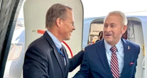Ronald Johnson, el nuevo Embajador de EU, llega a México; Sheinbaum lo verá el lunes