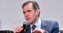 Córdova pide eliminar su nombre de libros de la SEP; la Corte debate el caso y empata