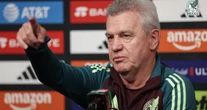 “No soy vocero de migrantes”, dice el DT de la Selección. Carlos Vela se solidariza