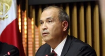 Carlos Treviño, encumbrado (IMSS y Pemex) con Calderón-Peña, cae en EU por corrupción