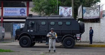 CdMx: Hombre armado toma rehenes en centro comunitario de la GAM y policías lo abaten