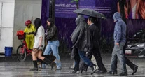 Protección Civil emite alerta por lluvias muy fuertes con actividad eléctrica en CdMx