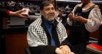 Noroña explica que la licencia en el Senado es para un viaje de 9 días a Palestina