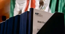 #PuntosyComas ¬ ¿Funcionarios respetan la Ley Federal de Austeridad Republicana?