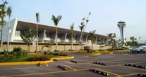 VIDEO ¬ Aeronave se accidenta al aterrizar en Aeropuerto de Cuernavaca; hay 2 heridos