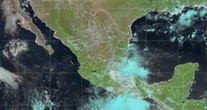 El SMN alerta por la formación de la tormenta tropical "Ivo" al sureste de Acapulco
