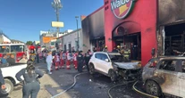 VIDEOS ¬ Explosión e incendio en Waldo’s de Hermosillo deja al menos 22 fallecidos
