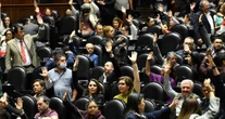 #PuntosYComas ¬ Reforma sobre reelección y nepotismo será efectiva hasta 2030