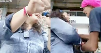 VIDEO ¬ Una mujer extranjera golpea a cantante en Guadalajara y causa indignación