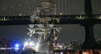 El control del "Cuauhtémoc" lo tuvo piloto del puerto de NY, dice informe preliminar