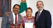 Rigoberta Menchú, Premio Nobel de la Paz, ya es mexicana: recibe su naturalización