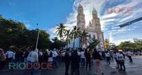 VIDEOS ¬ Cientos marchan en Culiacán; exigen paz, justicia y renuncia del Gobernador