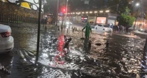 VIDEOS ¬ Tormenta azota la CdMx y desquicia a capitalinos; AICM suspende operaciones