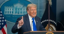 #PuntosyComas ¬ Trump mantiene obsesión por atacar a cárteles en territorio mexicano