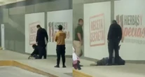 VIDEO ¬ Oficial de Tlaquepaque golpea a hombre en situación de calle y es destituido