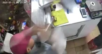 VIDEO ¬ Empleado de tienda frustra asalto en el Edomex; ahuyenta a ladrón con machete