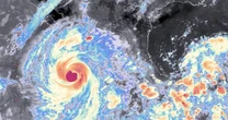 "Priscilla" se fortalece a huracán categoría 2; dejará potentes lluvias en 6 estados