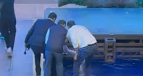 VIDEO: Max Cortázar, excoordinador de campaña de Gálvez, cae al agua en evento de PAN