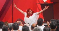 Layda Sansores regala chocolates de MrBeast en informe; agradece promoción a Campeche
