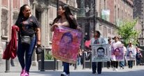 Padres y madres de normalistas piden la salida de Rosendo Gómez del caso Ayotzinapa