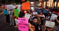 Familiares de fotógrafos fallecidos en el Axe Ceremonia protestan ante a la FGJ-CdMx