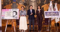 Gobierno de México conmemora a maestras y maestros con emisión de estampilla postal