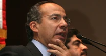 VIDEO ¬ "Elecciones libres" peligran en México: Calderón; reprocha la inacción de EU