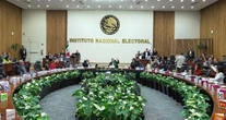 Priista renuncia al INE pero deja a otro operador de Beltrones, acusado de corrupción