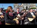 No Comment : les mariachis se réunissent à Mexico pour battre le record du monde de chant