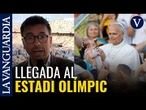 Ambiente festivo para recibir al Papa en el Estadi Olímpic Lluís Companys de Barcelona