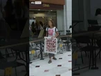JD Vance heckled at fast food restaurant