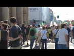 La manifestazione contro lo sgombero del Leoncavallo a Milano. Presenti Anpi, Avs e centri sociali
