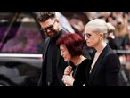 REGARDER : Ozzy Osbourne honoré lors d'une procession publique à Birmingham