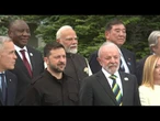 Lula fica ao lado de Zelensky em foto oficial do G7 | AFP