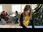 Câlins et communication : comment le Danemark lutte contre le harcèlement à l'école