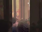 Alla stazione di Milano Centrale scontri tra polizia e manifestanti al corteo per Gaza