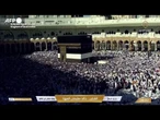 Mecca, fedeli musulmani nel rituale del Tawaf intorno alla Kaaba
