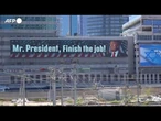 "Finisci il lavoro!", un cartellone a Tel Aviv esorta Trump a intervenire in Iran