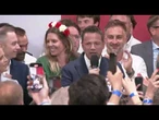 Cień na kampanii Trzaskowskiego? Coraz więcej pytań o pieniądze