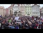 Praga, in piazza contro Babis nell'anniversario della Rivoluzione di velluto