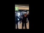 Marco Croatti rientra a Roma dopo il fermo sulla Flotilla, l'abbraccio del colleghi del M5s
