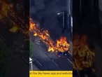 BELFAST PŁONIE! Protestujący podpalili autobus. Chaos na ulicach