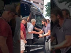 Ato em Copacabana: Vídeo mostra chegada de Chico Buarque para show em protesto contra PEC e anistia