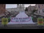 L'enorme scontrino di GREENPEACE in piazza di Spagna a ROMA