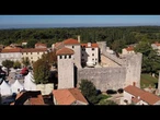 Au-delà des chevaliers et des guerres : les châteaux médiévaux de l'UE, bastions du tourisme durable