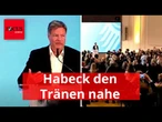 Zwei Minuten Applaus: Den Tränen nahe übergibt Habeck das Wirtschaftsministerium