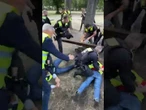 TAK traktują Polaków w Niemczech?! Brutalna pacyfikacja w sercu Berlina!