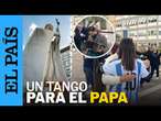 PAPA FRANCISCO | Decenas de argentinos bailan tango fuera del hospital | EL PAÍS