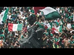 Les supporters mexicains célèbrent la victoire au Mondial contre l'Afrique du Sud